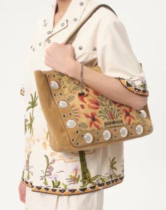 Bomullsskjorte med blomsterbroderi