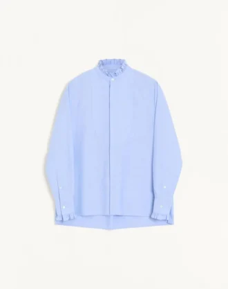 Bomullsskjorte med plastron og volanger