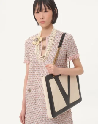 Brodert kort kjole i ribbon tweed