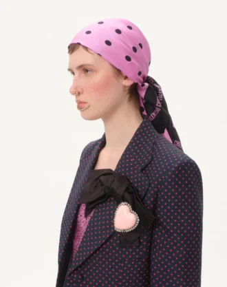 Chez Valentino silkeskjerf