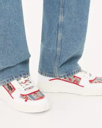 Freedots lavtopp sneaker i kalveskinn og Voyage Imaginaire-stoff