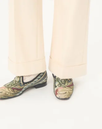 Les Alcôvettes mokkasiner i gobelinstoff