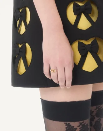 Ovalette-ring i metall og Swarovski®-krystaller