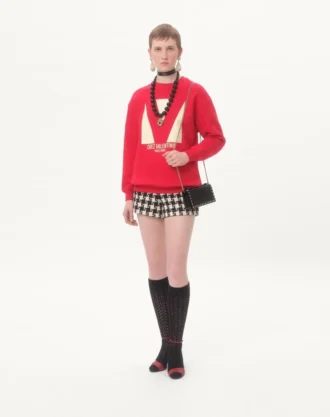 Rockstud lommebok med kjede i kornet kalveskinn