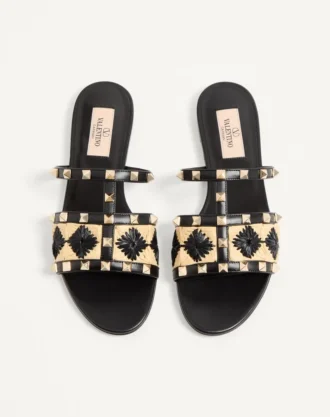 Rockstud Slide Sandal med broderi i raffia