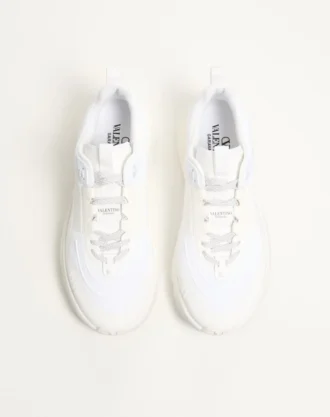 True Act lavtoppet sneaker i mesh og gummiert stoff