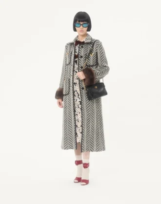 Valentino Garavani Panthea liten skulderveske i nappaskinn med chevronmønster