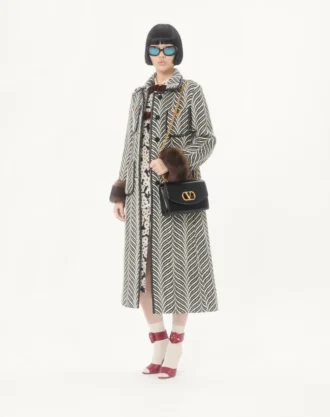 Valentino Garavani Vain skulderveske i skinnende kalveskinn