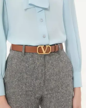 Vendbart Vlogo Signature-belte i blank kalveskinn 30 mm