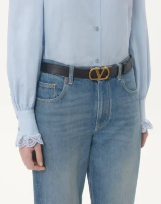 VLogo Signature reversibelt skinnbelte i blank kalveskinn – 30 mm / 1,2 tommer.